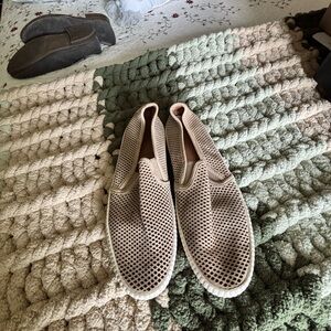 Frye Cream Textured Sole Shoes